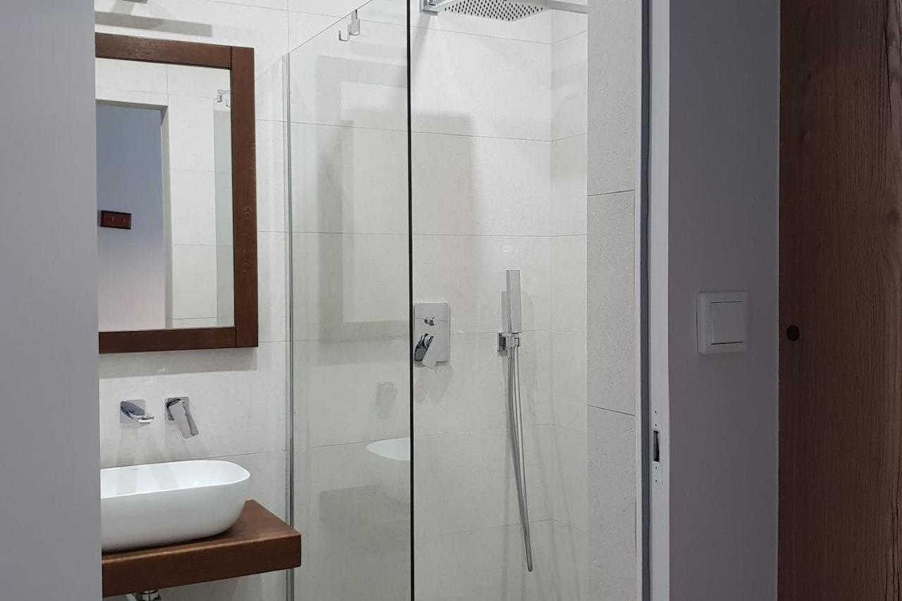 Boutique 108 - Old City, Luxury Apt. With A Garage Krakow Ngoại thất bức ảnh