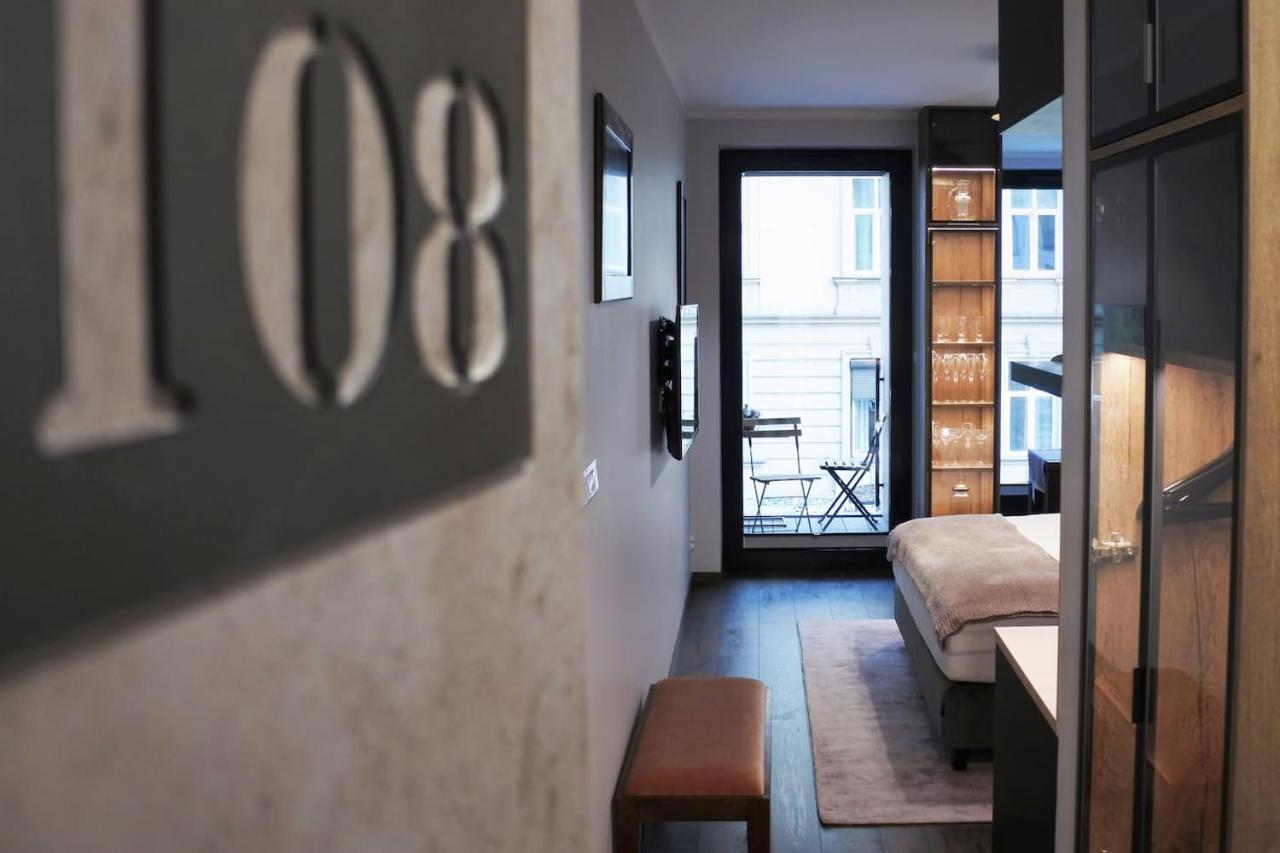 Boutique 108 - Old City, Luxury Apt. With A Garage Krakow Ngoại thất bức ảnh
